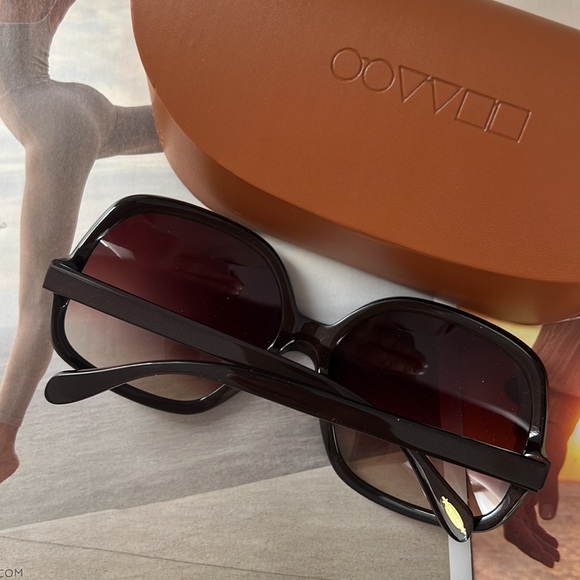 Oliver Peoples unisex sunglasses - Picture 3 of 5